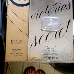Victoria’s Secret shimmering powder